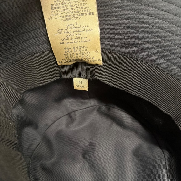 Gucci Embossed Bucket Hat - Picture 5 of 6